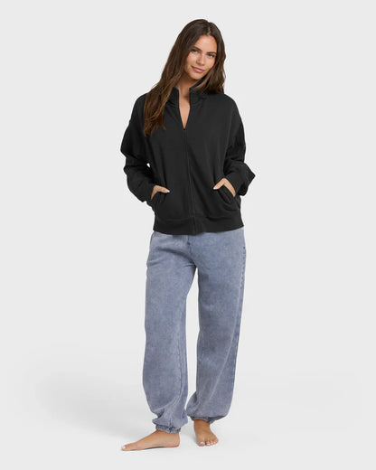 The Avery Zip