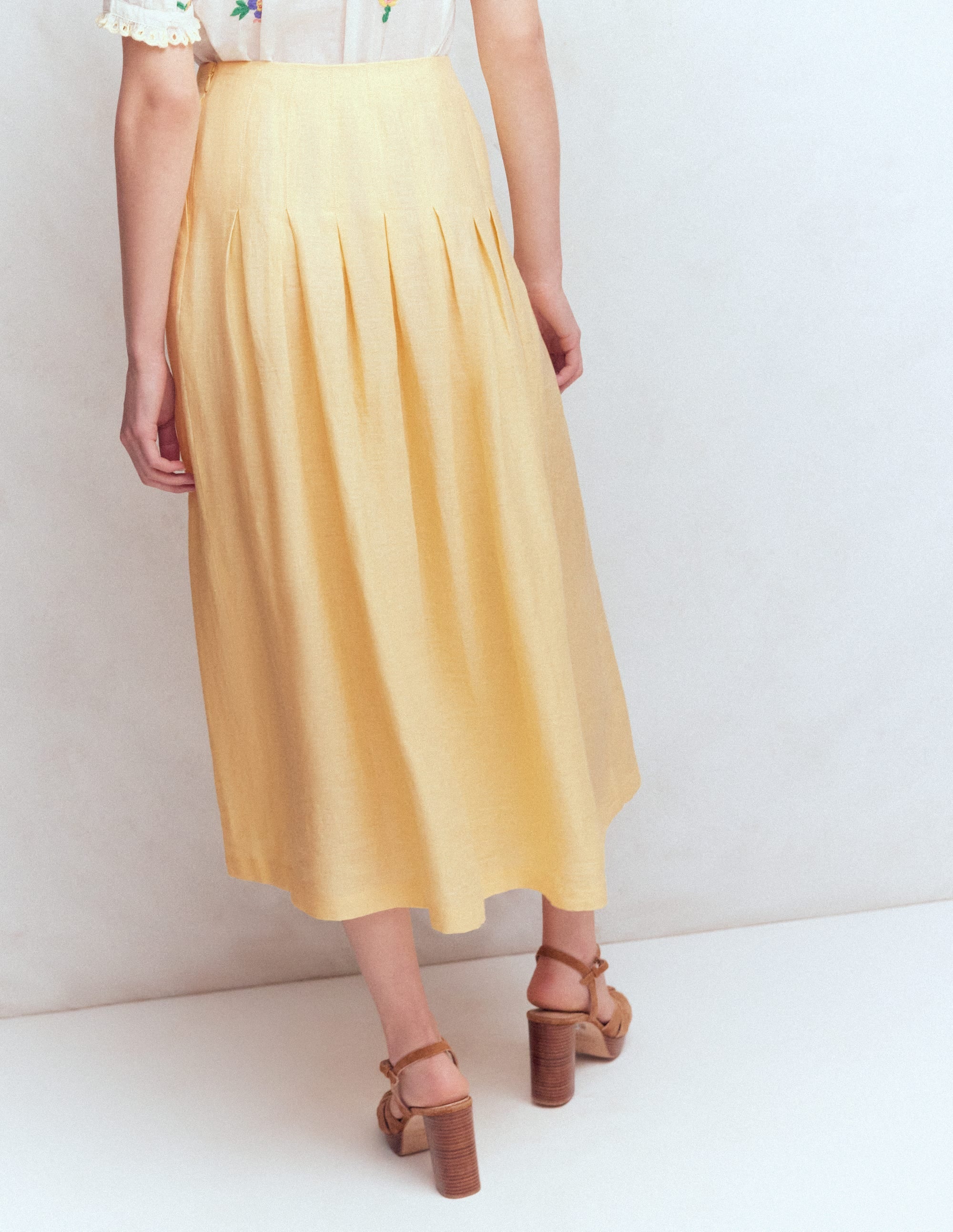 Valentina Linen Skirt-Buttercream