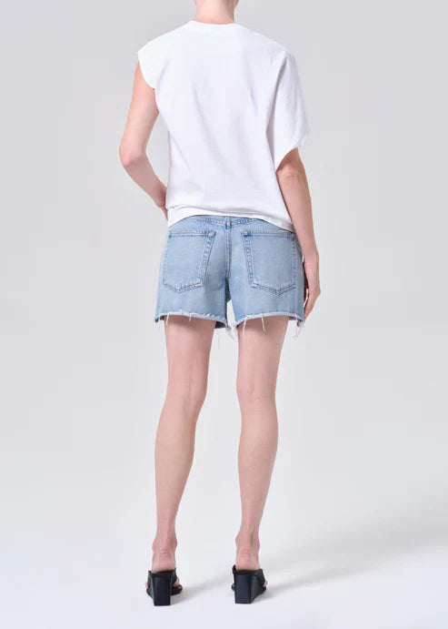 Nye Short in Post