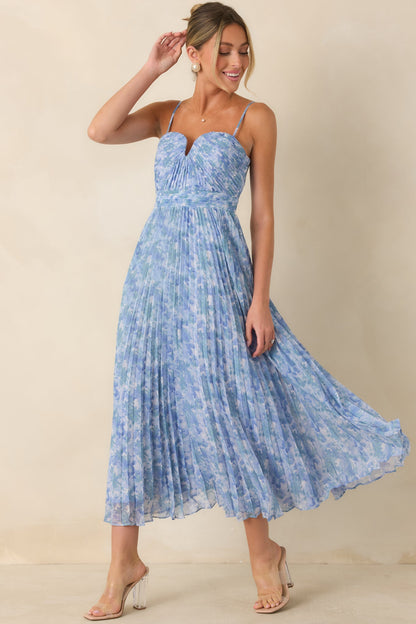 ASTR The Label Bayley Blue Floral Pleated Maxi Dress