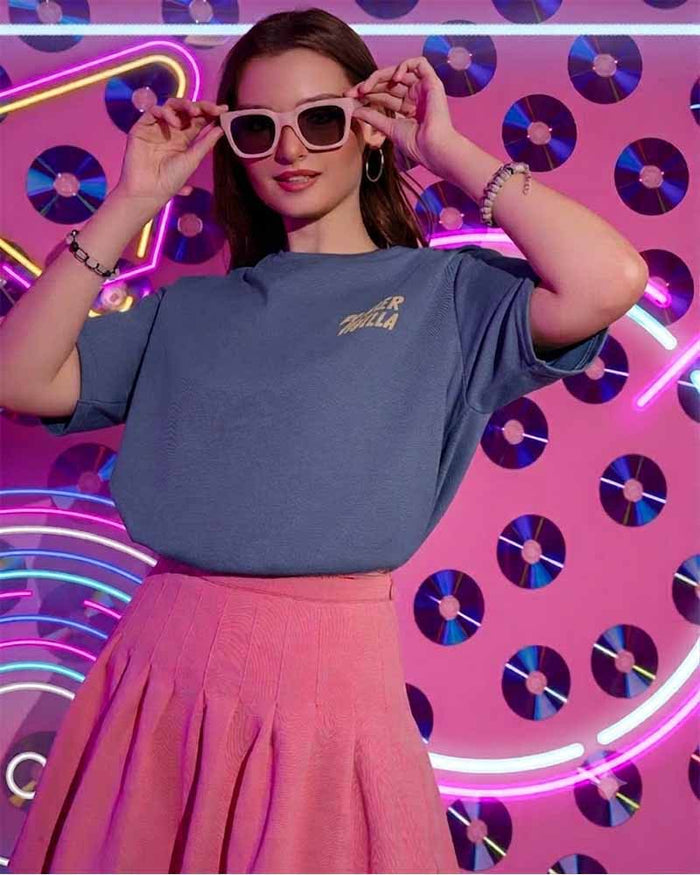 A . OVERSIZED PRINTED T-SHIRT