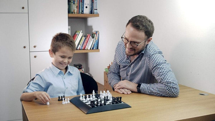Millennium Chess Computer - Chess Genius - Chess Computer - Chess-House