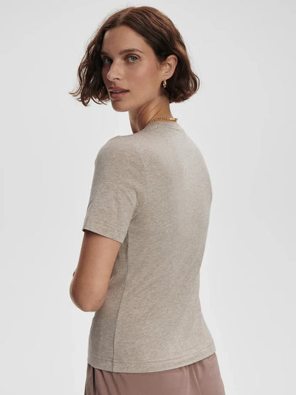 Regina Fitted Tee VAR02420